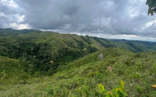 Parcela cerca de la Autopista Norte