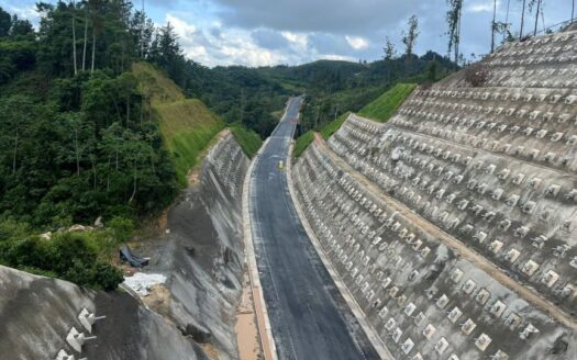 Parcela cerca de la Autopista Norte