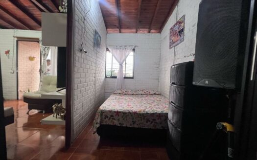 Casa grande a buen precio