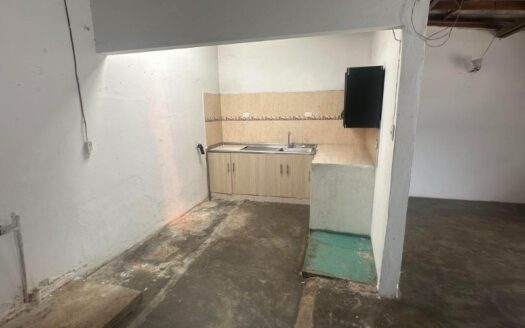 Casa amplia con terreno grande