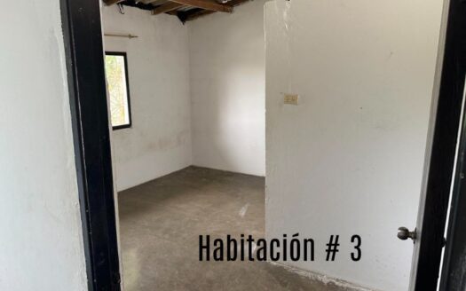 Casa amplia con terreno grande