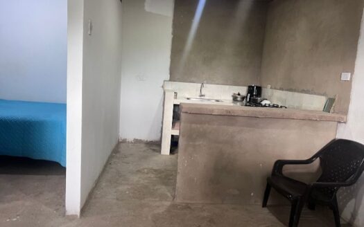 Propiedad Con Tres Casas y Patio Grande