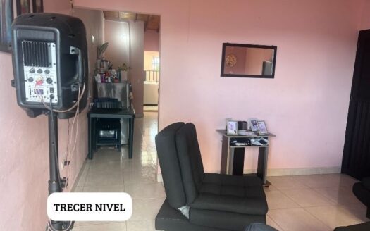 Propiedad de Tres Niveles