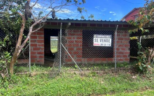 Casa Semi Campestre Con Amplias zonas verdes