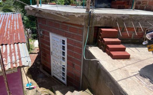 Casa Con Patio Grande a Bordo De Calle