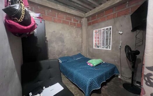 Casa Con Patio Grande a Bordo De Calle