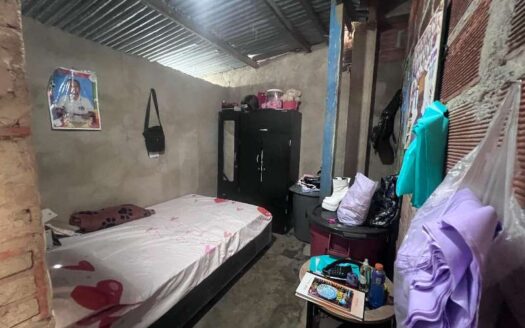 Casa Con Patio Grande a Bordo De Calle