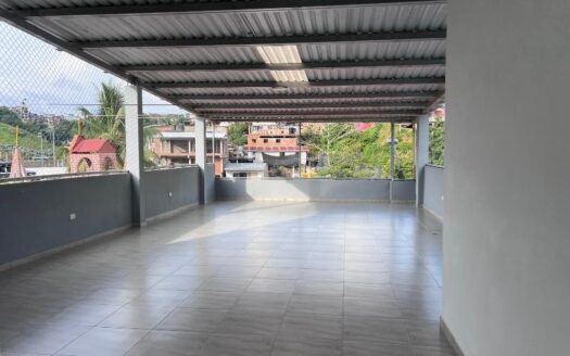 Casa Grade Con Excelente Ubicación