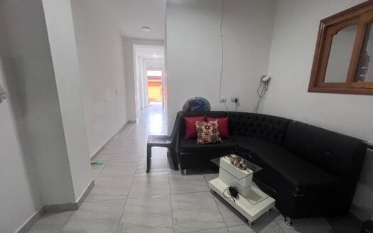 Casa Grade Con Excelente Ubicación