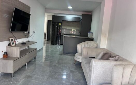 Casa Grade Con Excelente Ubicación