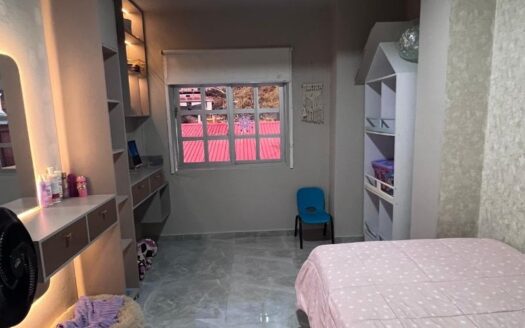 Casa Grade Con Excelente Ubicación