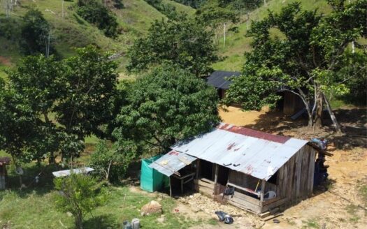 Finca con buen agua y grande en venta