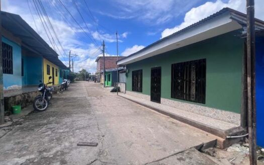 Propiedad con ubicación exclusiva y lote grande