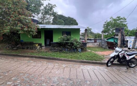 Propiedad económica a bordo calle