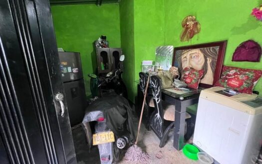 Propiedad económica a bordo calle