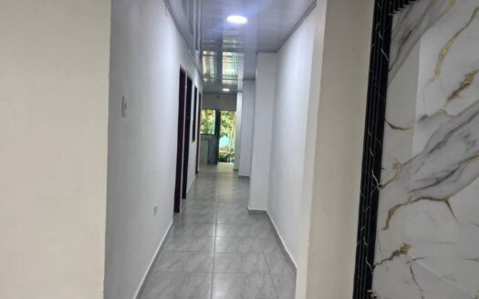 Propiedad grande con buena ubicación