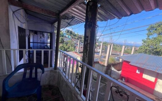 Casa de Dos Pisos en Segovia – Barrio La Paz