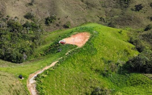 Parcela con buena ubicación.