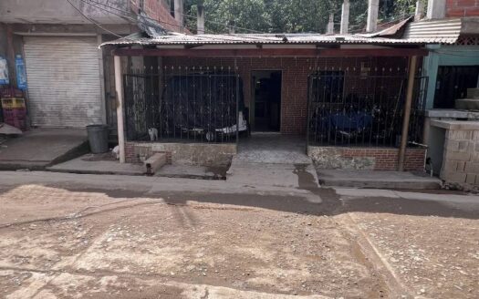 Casa con buena ubicación