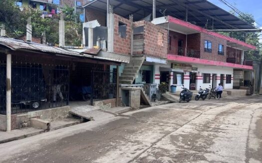 Casa con buena ubicación