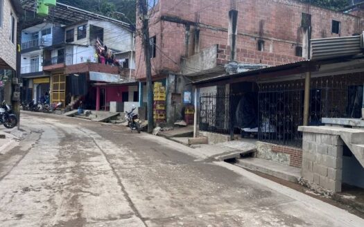 Casa con buena ubicación