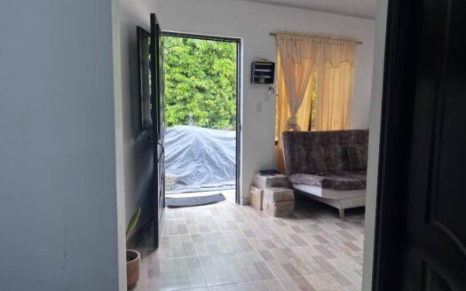 Propiedad Nueva a Bordo de Calle