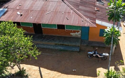 Tres vivienda Con lote grande