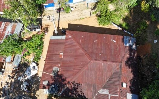 Tres vivienda Con lote grande
